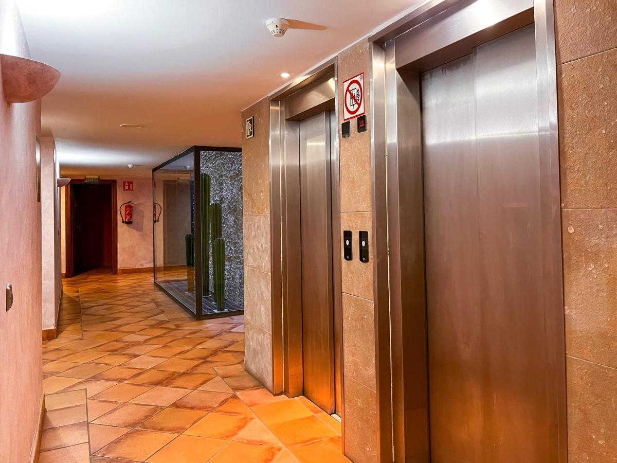 Rvhotels Vila De Tossa (Adults Only) Tossa de Mar Bagian luar foto