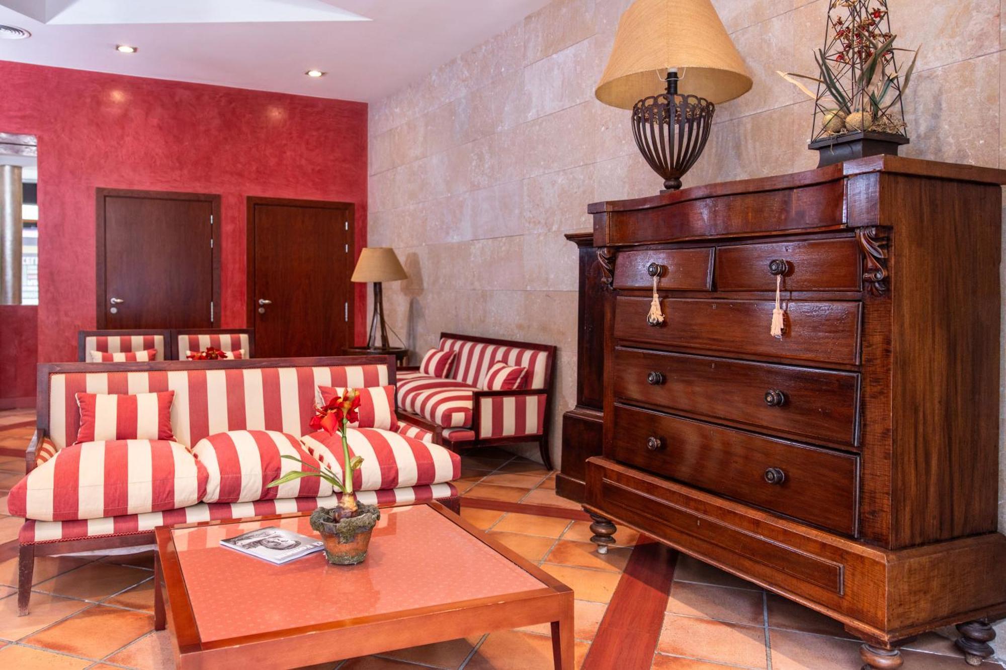 Rvhotels Vila De Tossa (Adults Only) Tossa de Mar Bagian luar foto